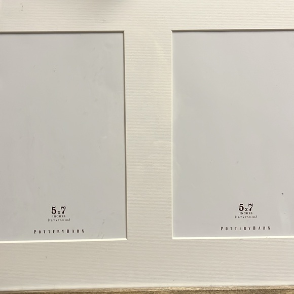 COPY - Pottery barn Frame . Holds 2 5x7 photos . - Picture 4 of 4
